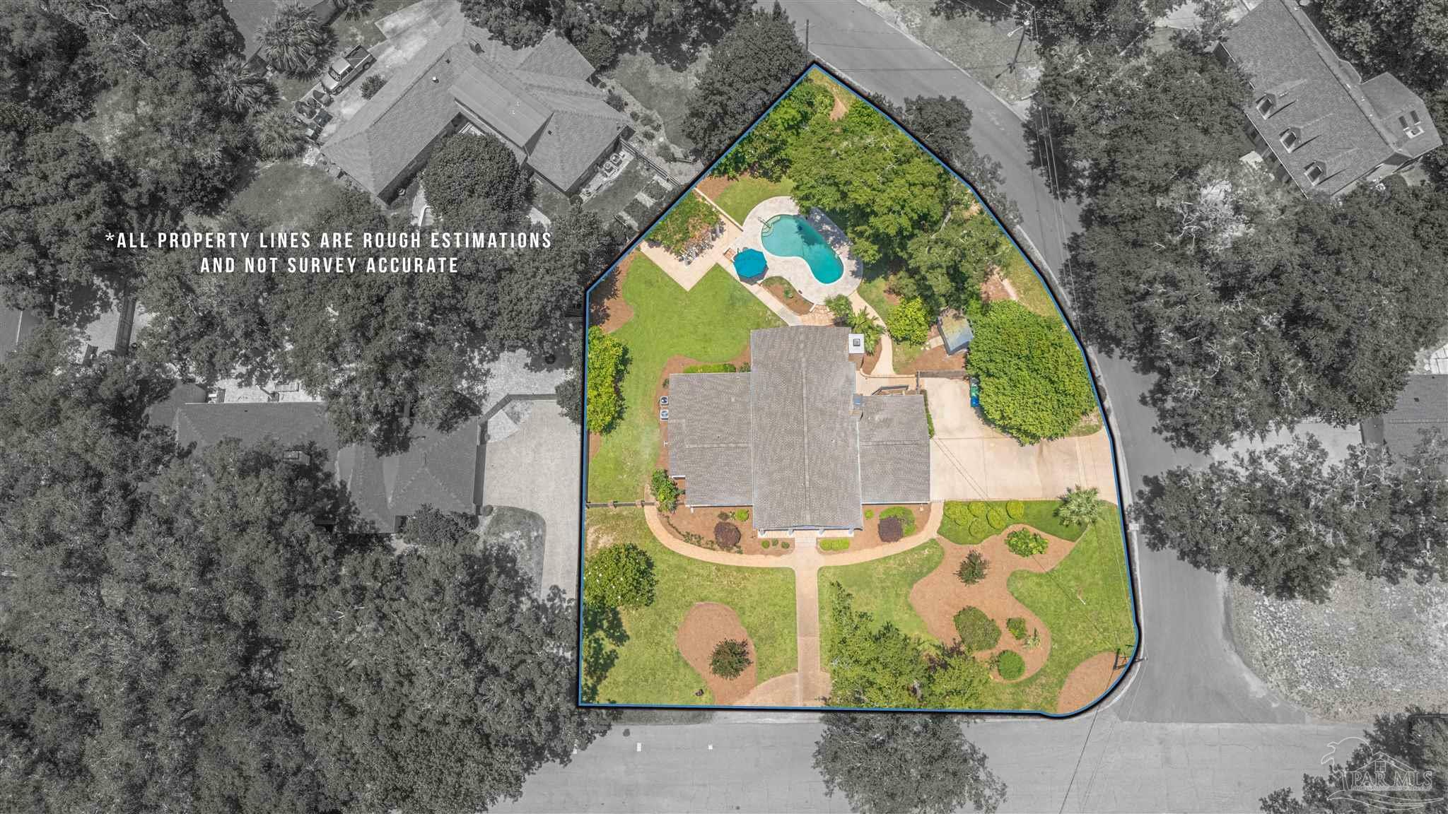 Property Photo: 334 Andrew Jackson Trl FL 32561