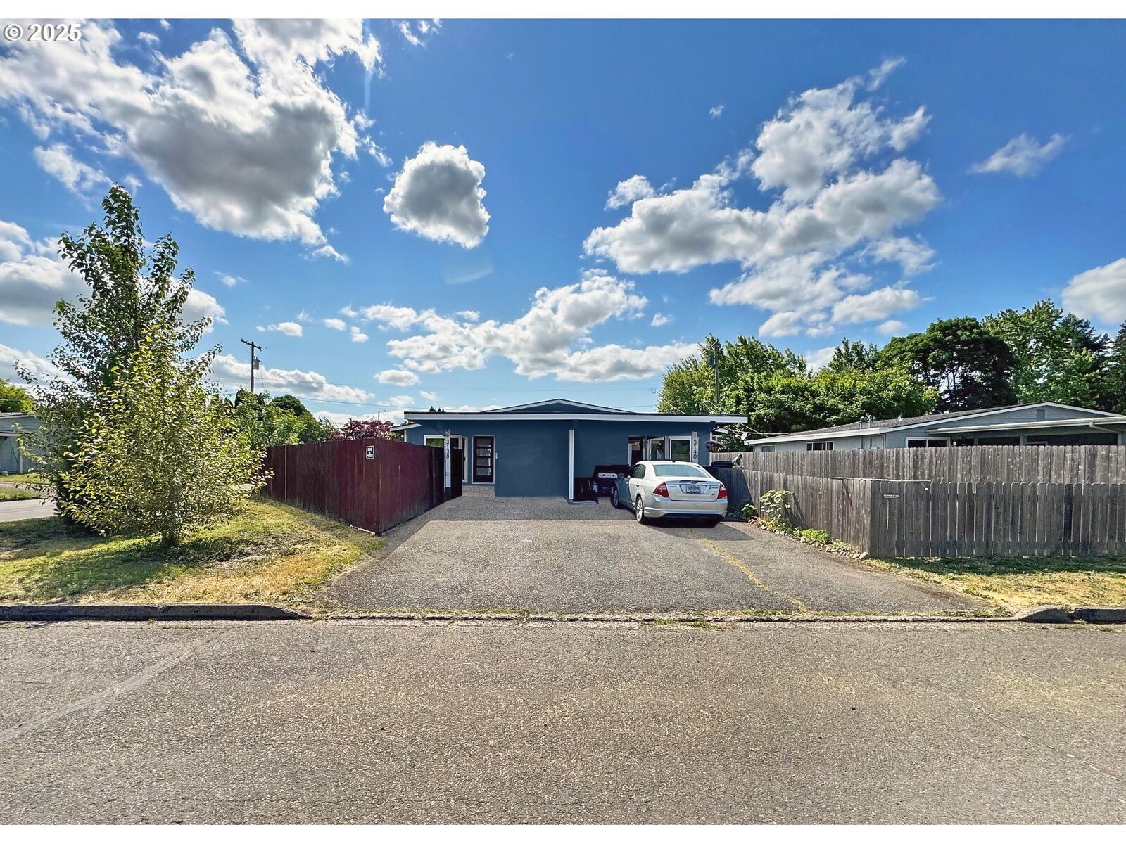 Property Photo:  3138 Zinnia St  OR 97404 