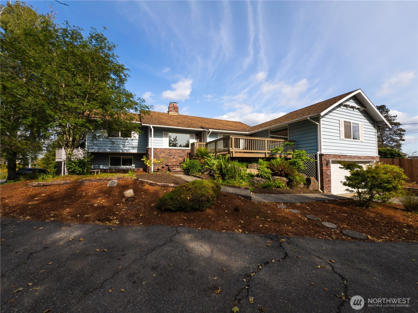 Property Photo: 16627 36th Avenue W WA 98037