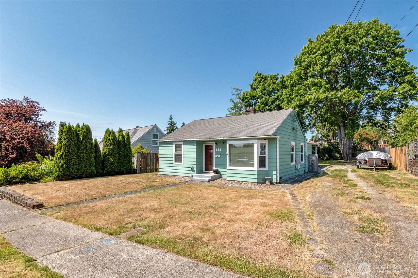 Property Photo: 662 SW 137th Street WA 98166