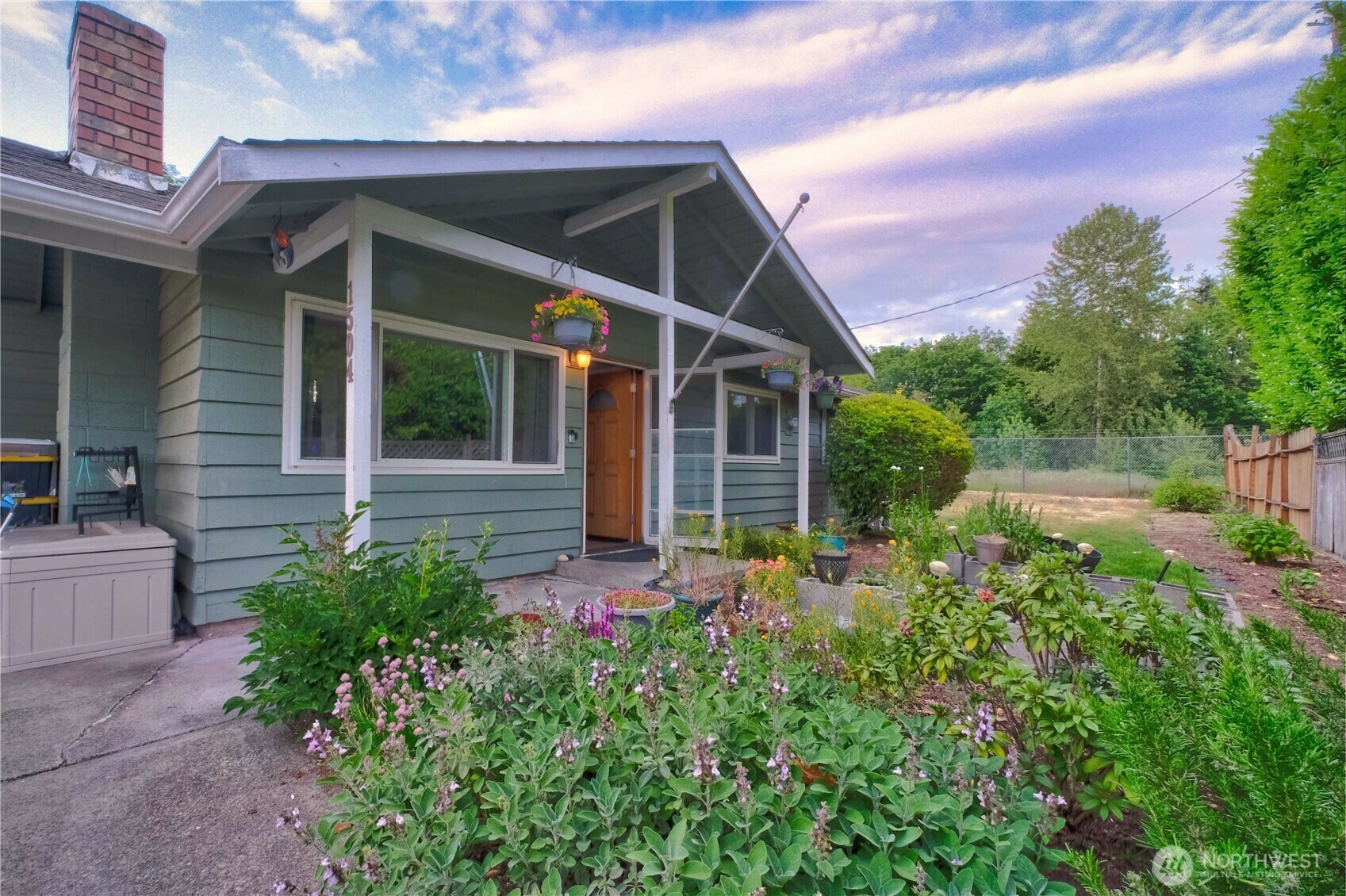 1504 S 207th St  Seatac WA 98198 photo