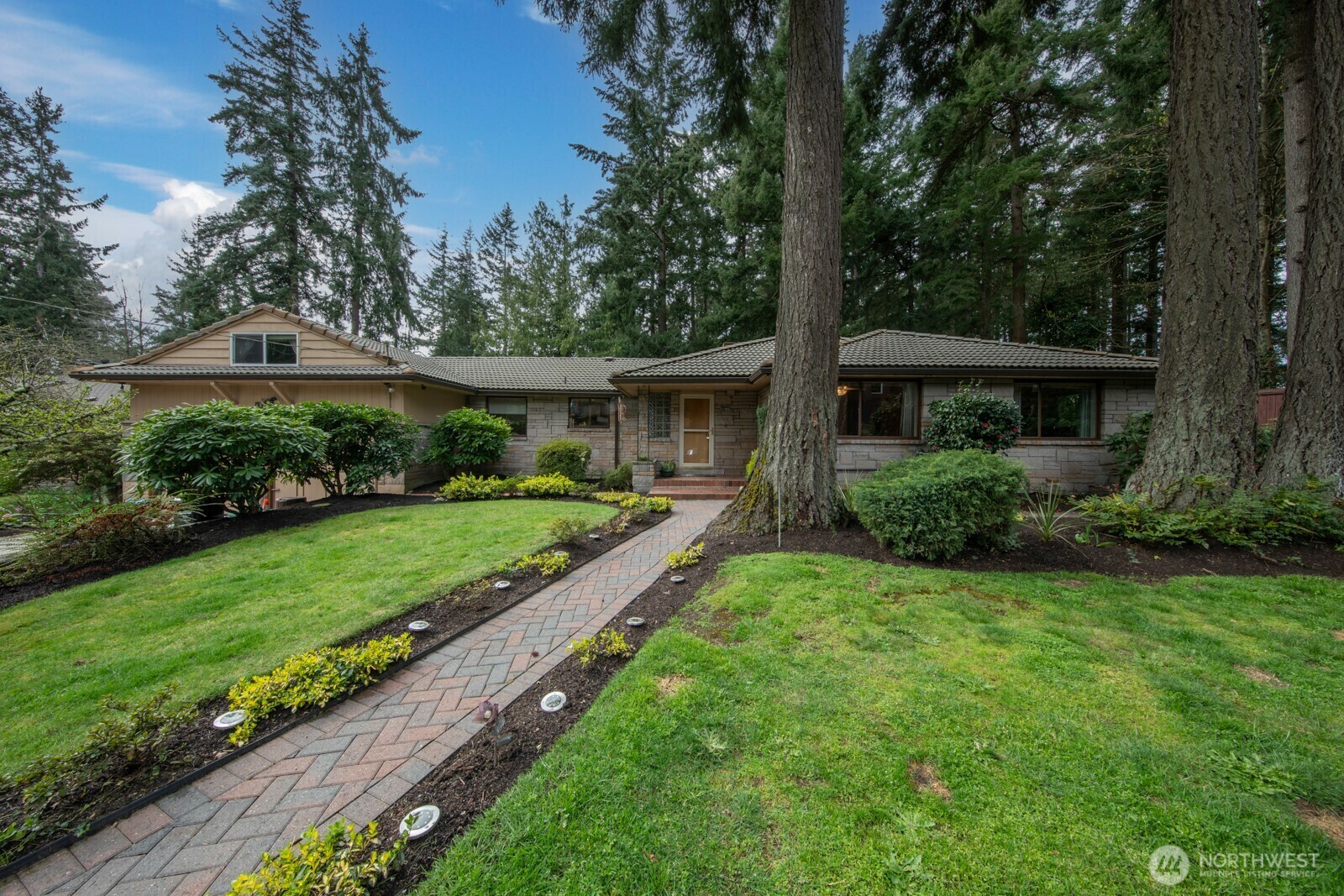 Property Photo: 13237 8th Avenue NW WA 98177