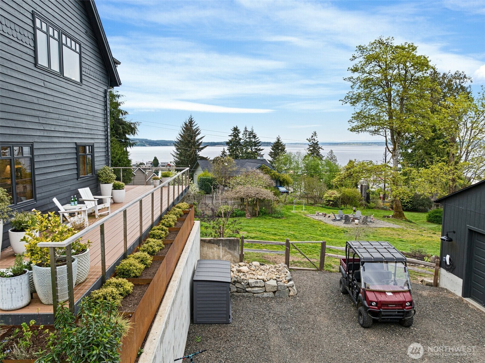 Property Photo: 10301 NE Lafayette Avenue WA 98110