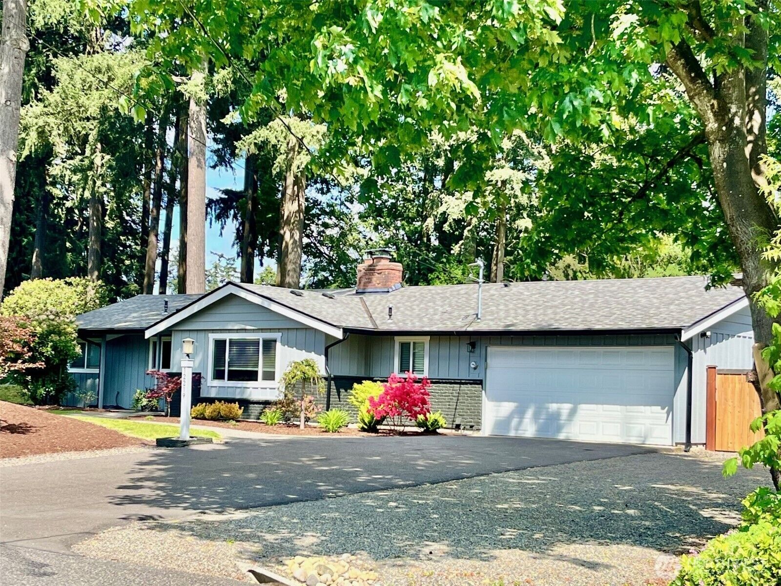 Property Photo: 12219 Bingham Avenue E WA 98446