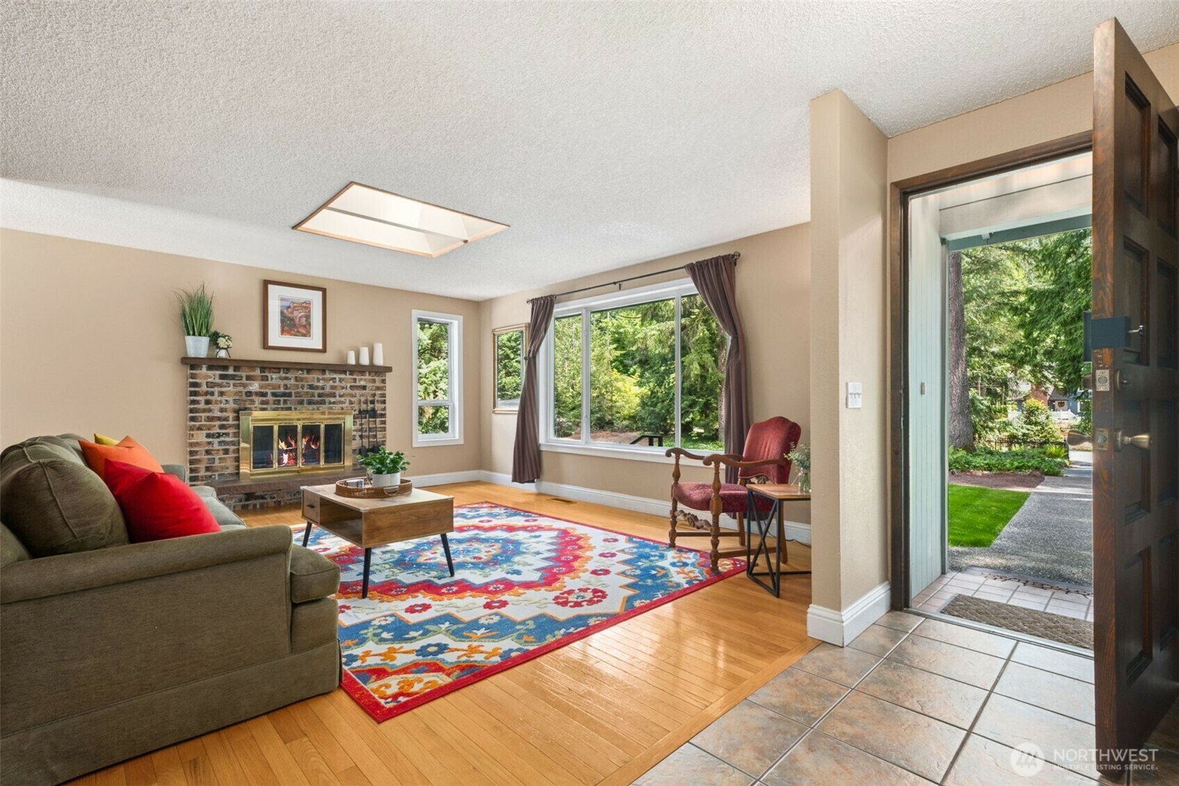 Property Photo: 14531 262 Avenue SE WA 98027