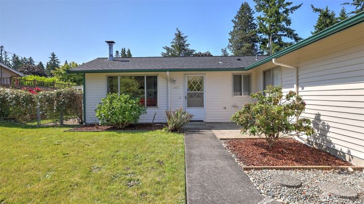 Property Photo:  11423 SE 86th Street  WA 98056 