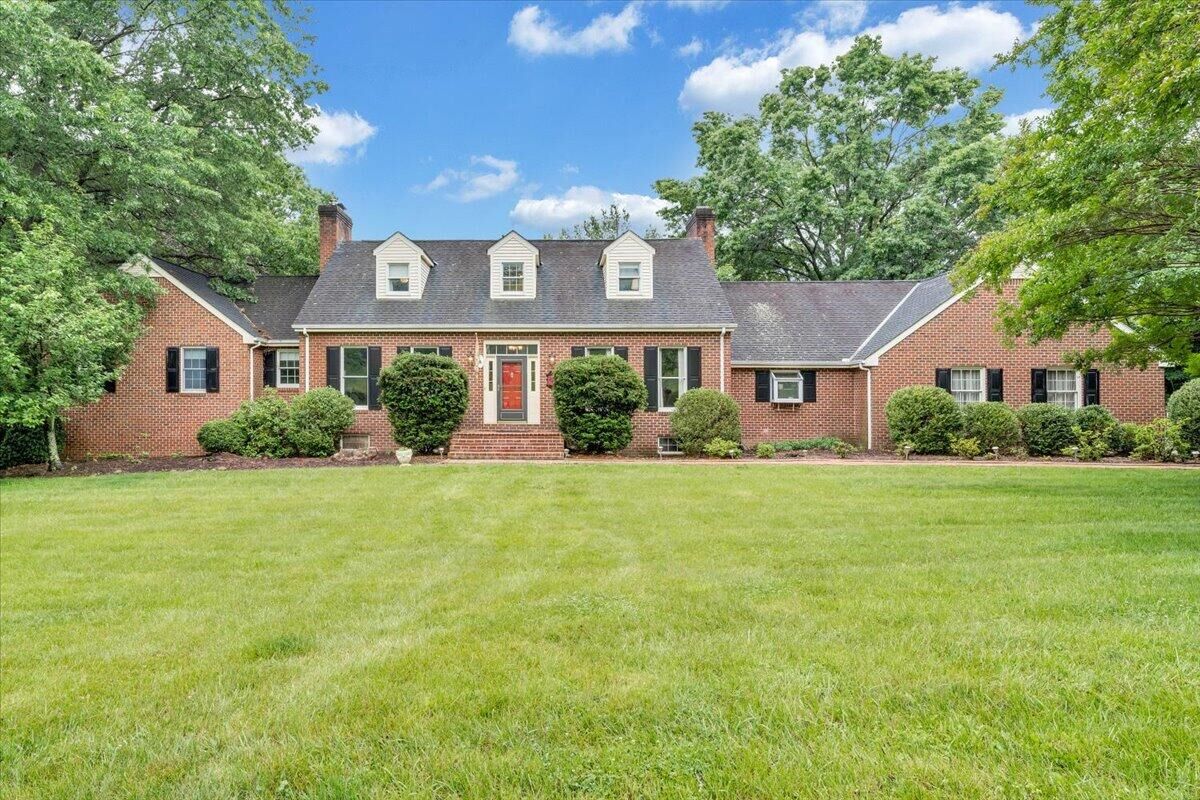 Property Photo:  7609 Countrywood Dr  VA 24018 