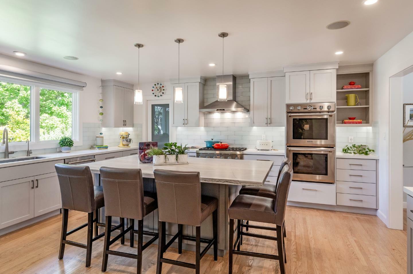 Property Photo: 1901 Golden Way CA 94040