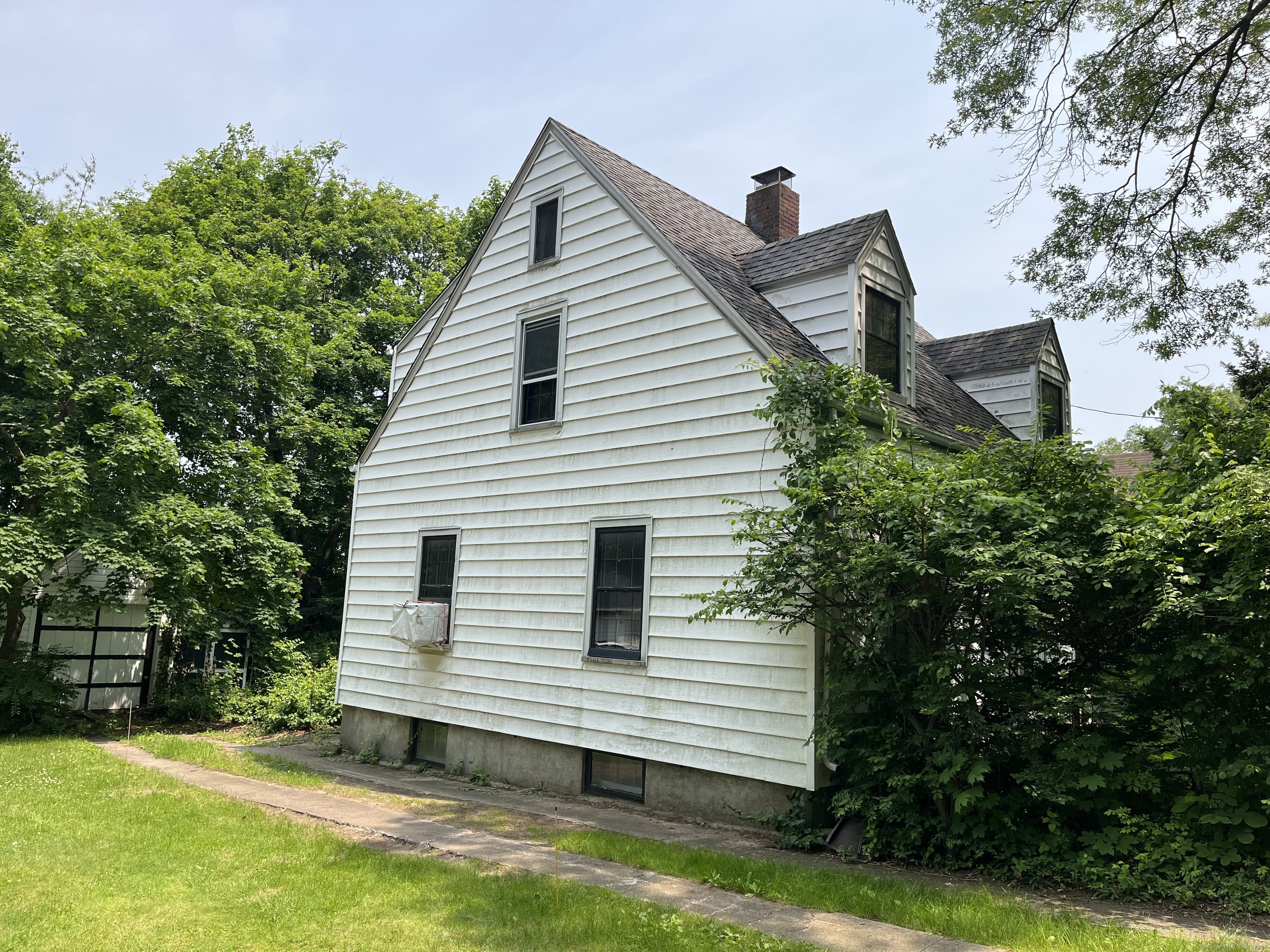 Property Photo: 63 Park Road CT 06517