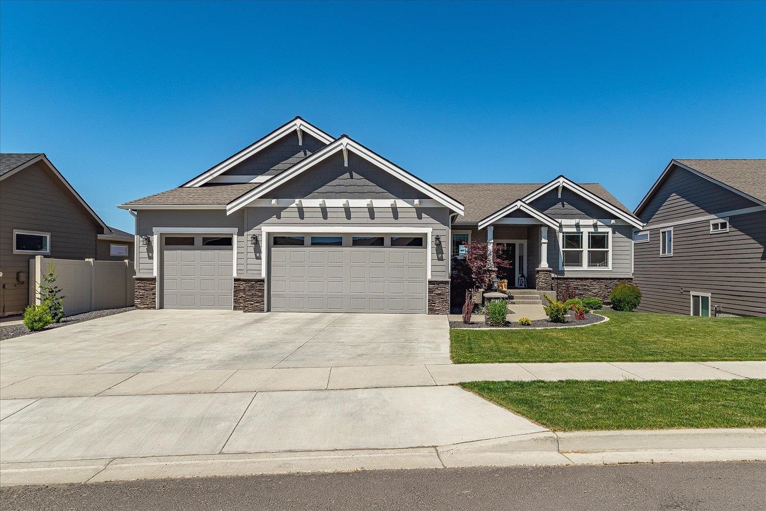 Property Photo: 1616 S Morningside Heights Dr WA 99016