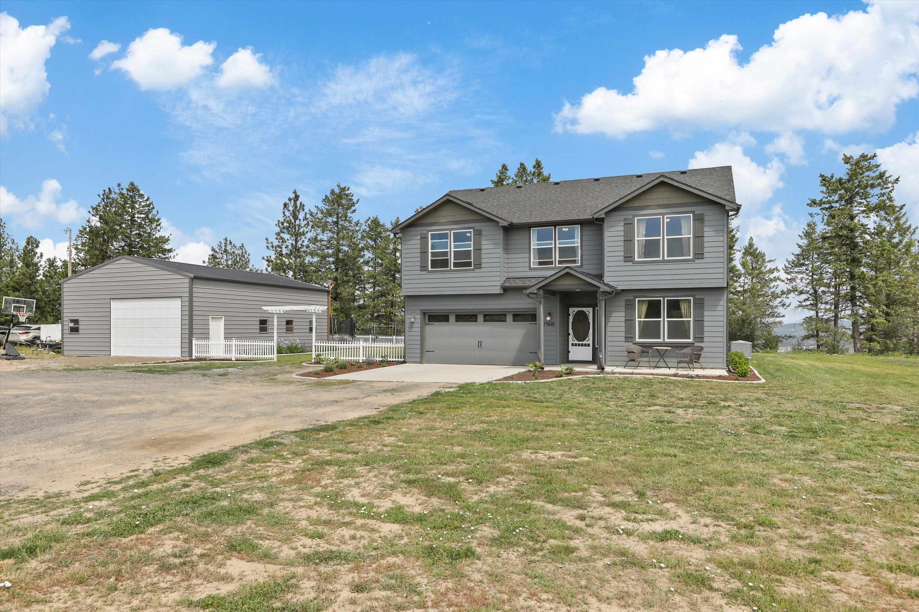 Property Photo: 13616 W Pine Bluff Rd WA 99026