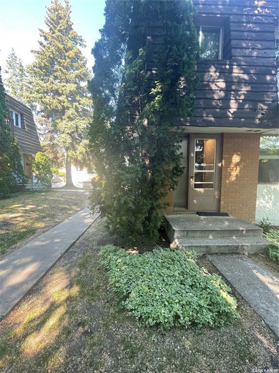 Property Photo: 120 Acadia Drive 42 SK S7H 3V2
