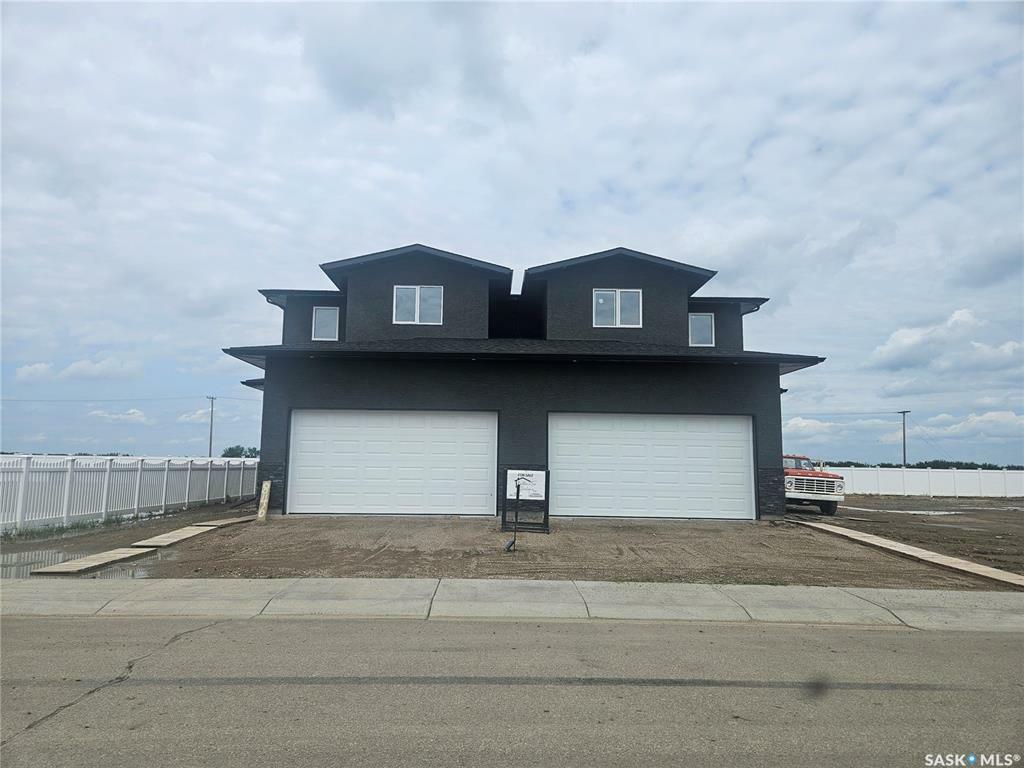 Property Photo: 846 Delaet Bay SK S0K 0A1