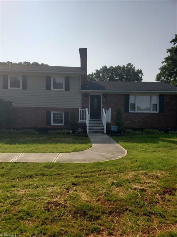 Property Photo: 5735 Phelps Circle NC 27105