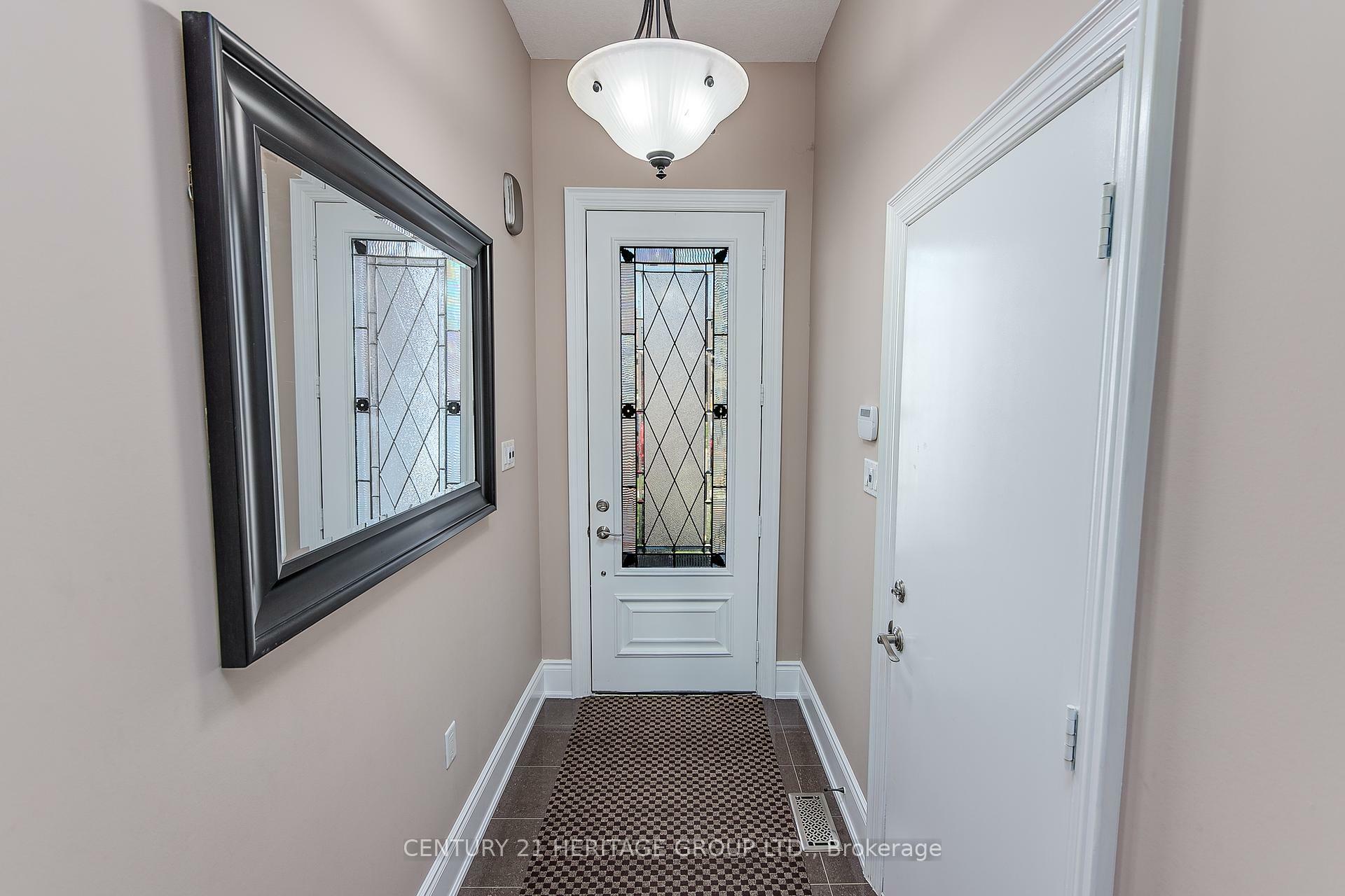 Property Photo:  205 8 Avenue  ON L9R 0H7 