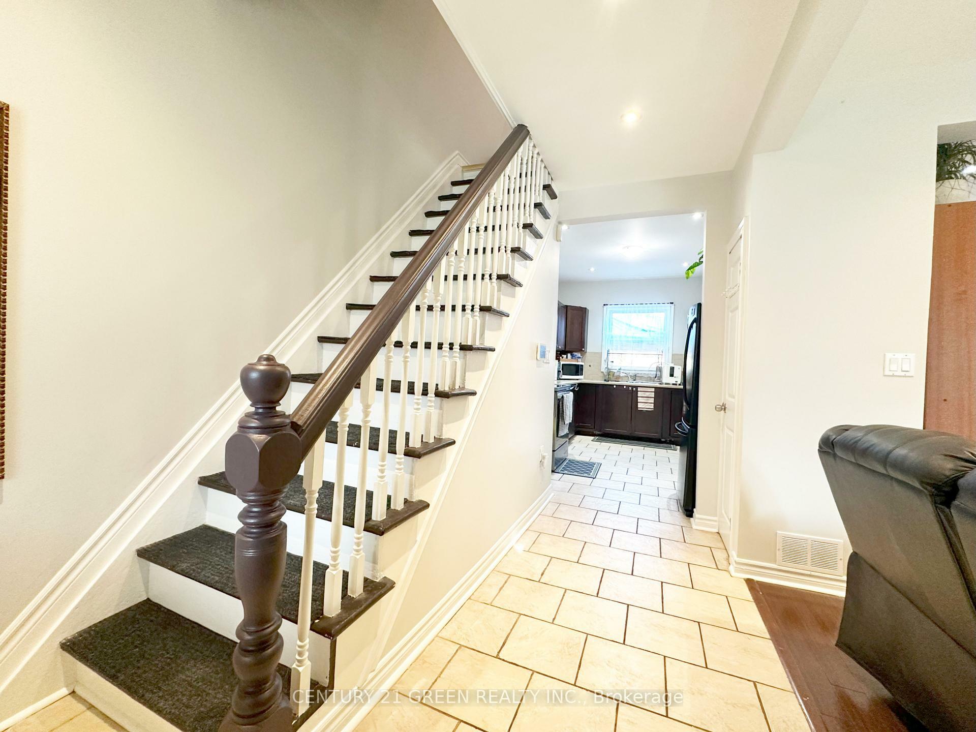 Photo de la propriété:  61 Francis Street  ON L8L 3V2 