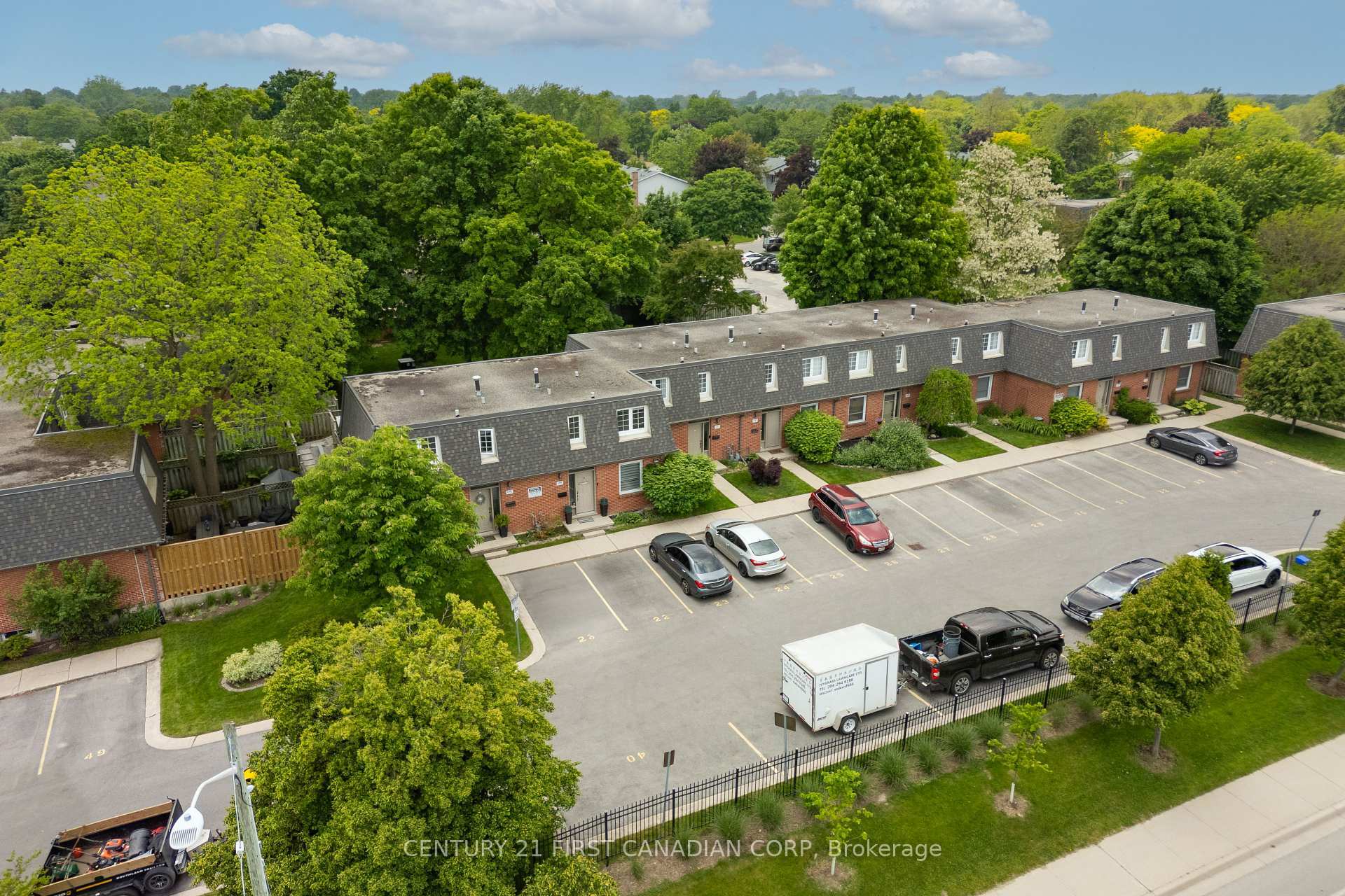 Property Photo: 1401 Wonderland Road N ON N6G 2C2