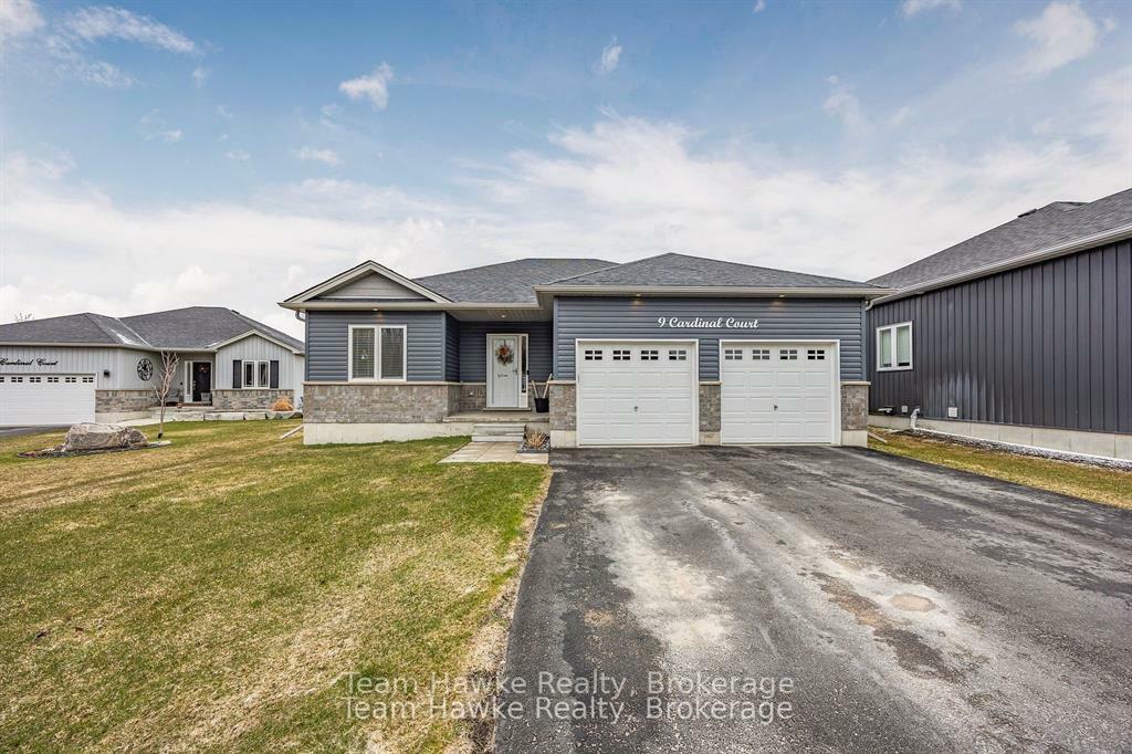 Property Photo: 9 Cardinal Court ON L0K 2A0