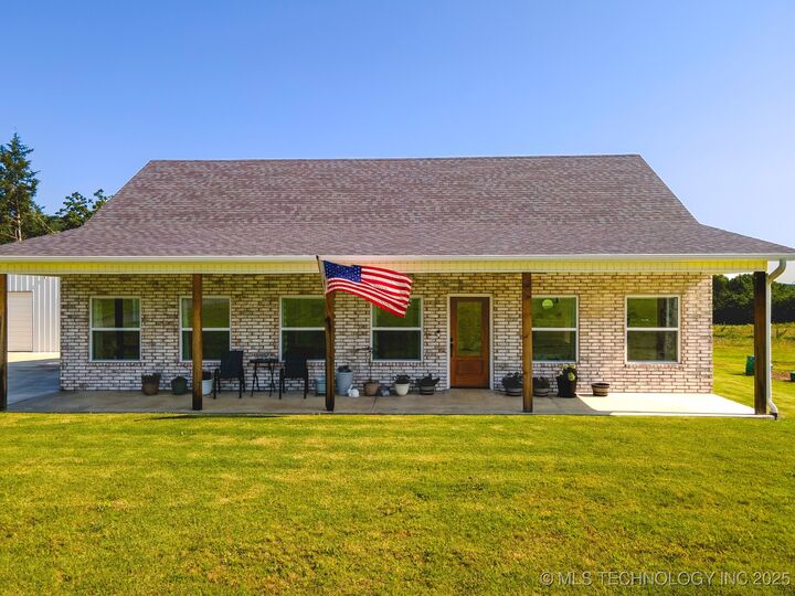 Property Photo: 31245 W Hwy 31 OK 74552