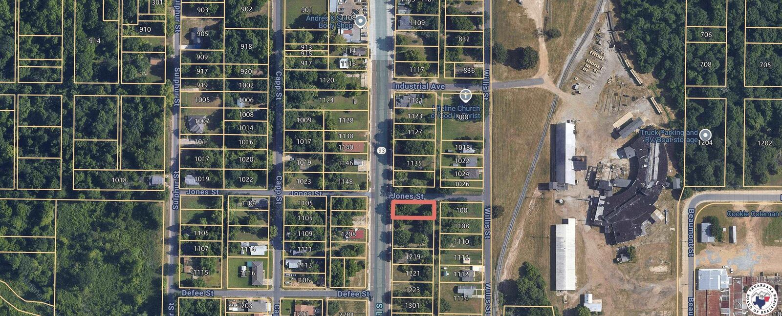 Property Photo:  1215 S Lake Drive  TX 75501 