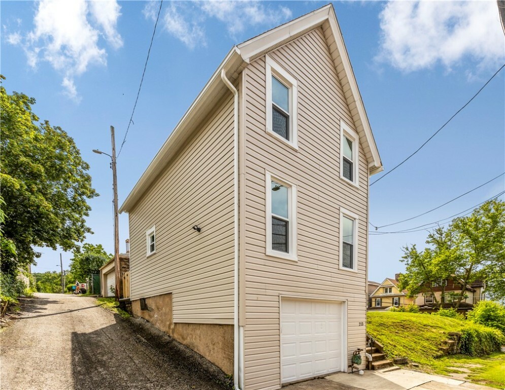 Property Photo: 213 Highland Ave PA 15140