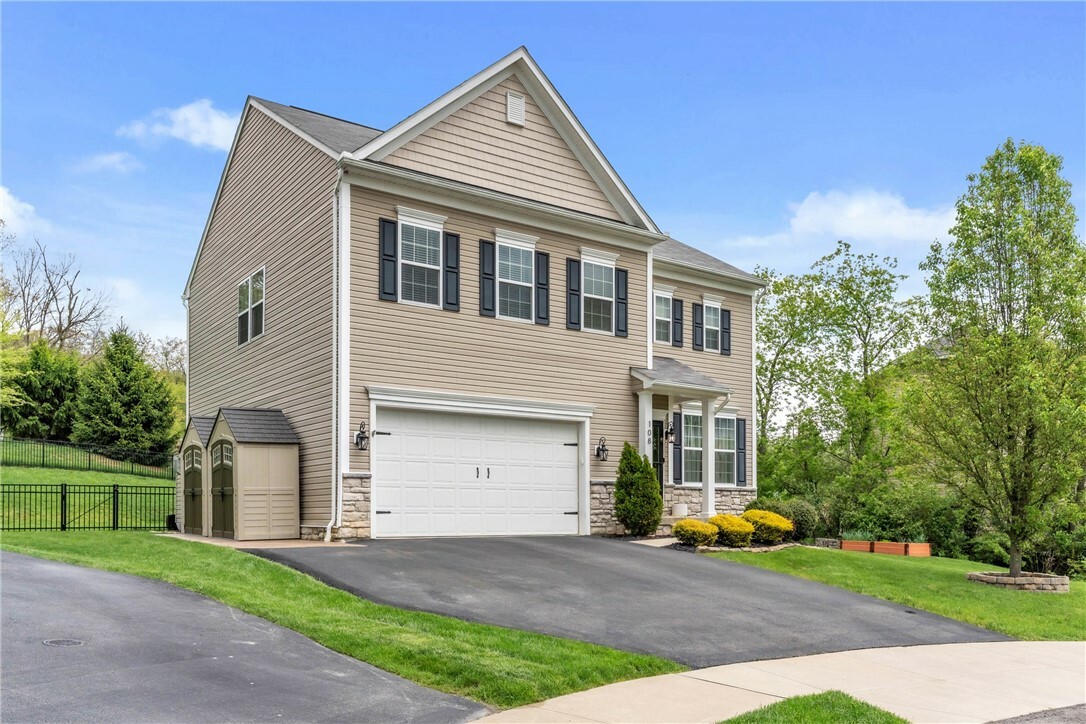 Property Photo: 108 General Ct PA 16063