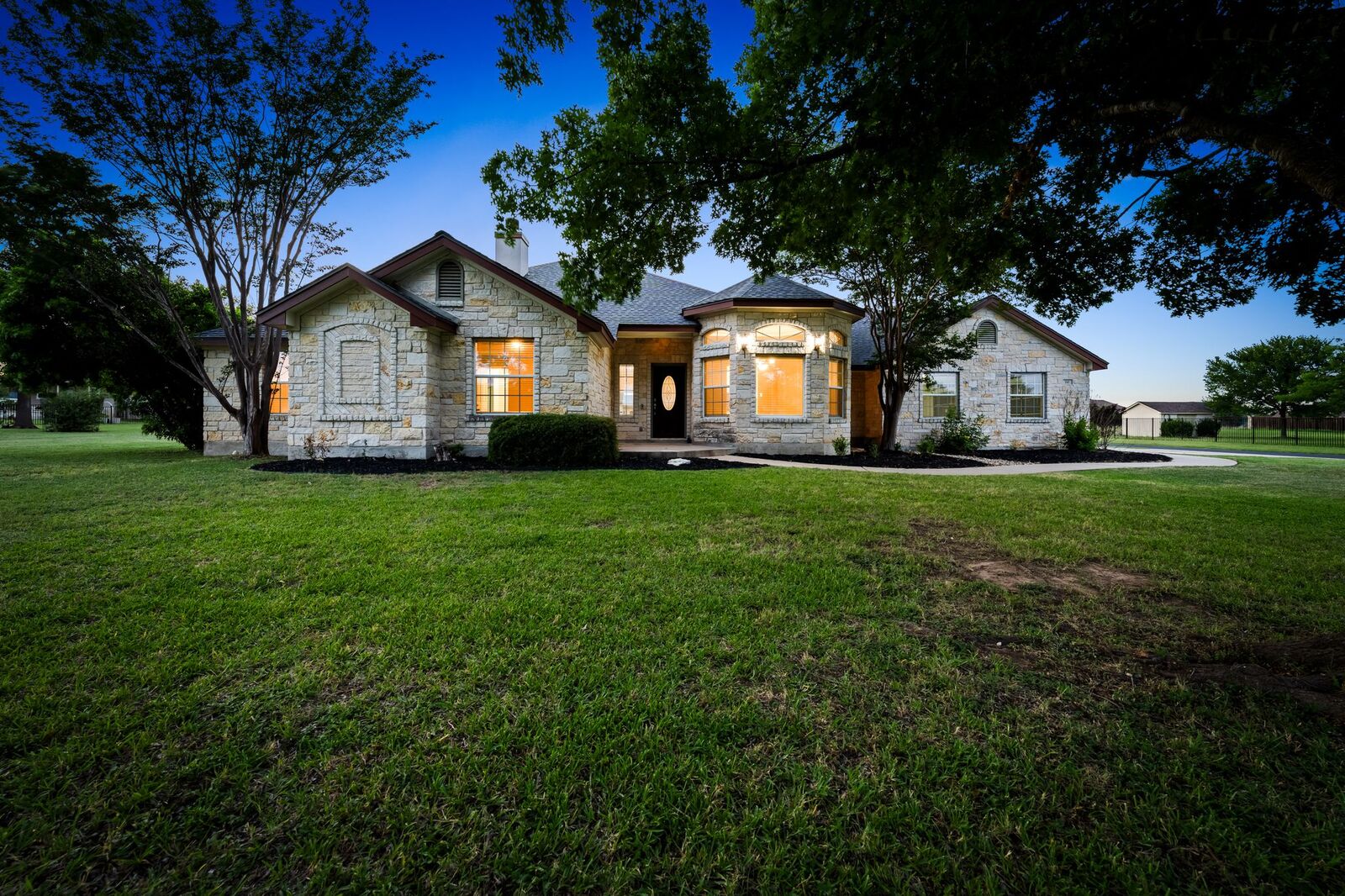 Property Photo:  110 Starlight Trail  TX 78633 
