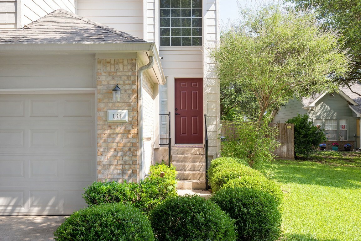 Property Photo: 134 Prairie Springs Cove TX 78626