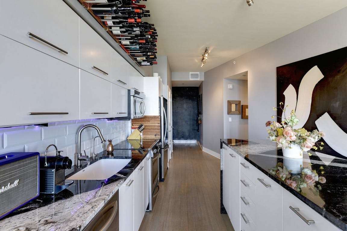 Property Photo: 603 Davis Street 1611 TX 78701