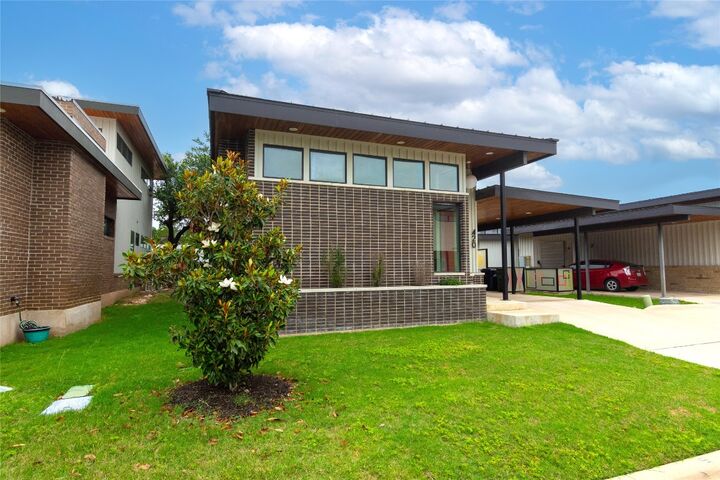 Property Photo: 420 Starlight Village Loop TX 78641