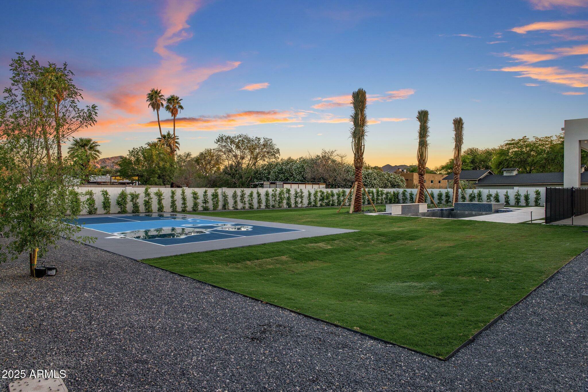 6303 E Via Estrella Avenue  Paradise Valley AZ 85253 photo