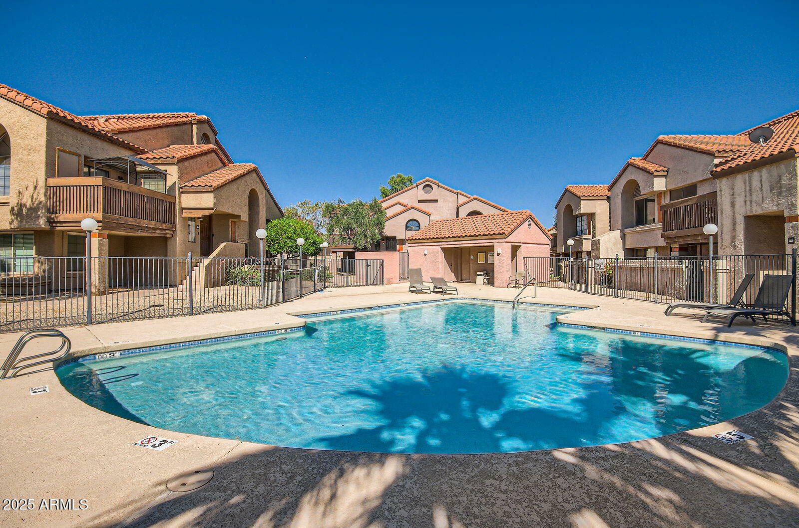 700 E Mesquite Circle J135  Tempe AZ 85288 photo