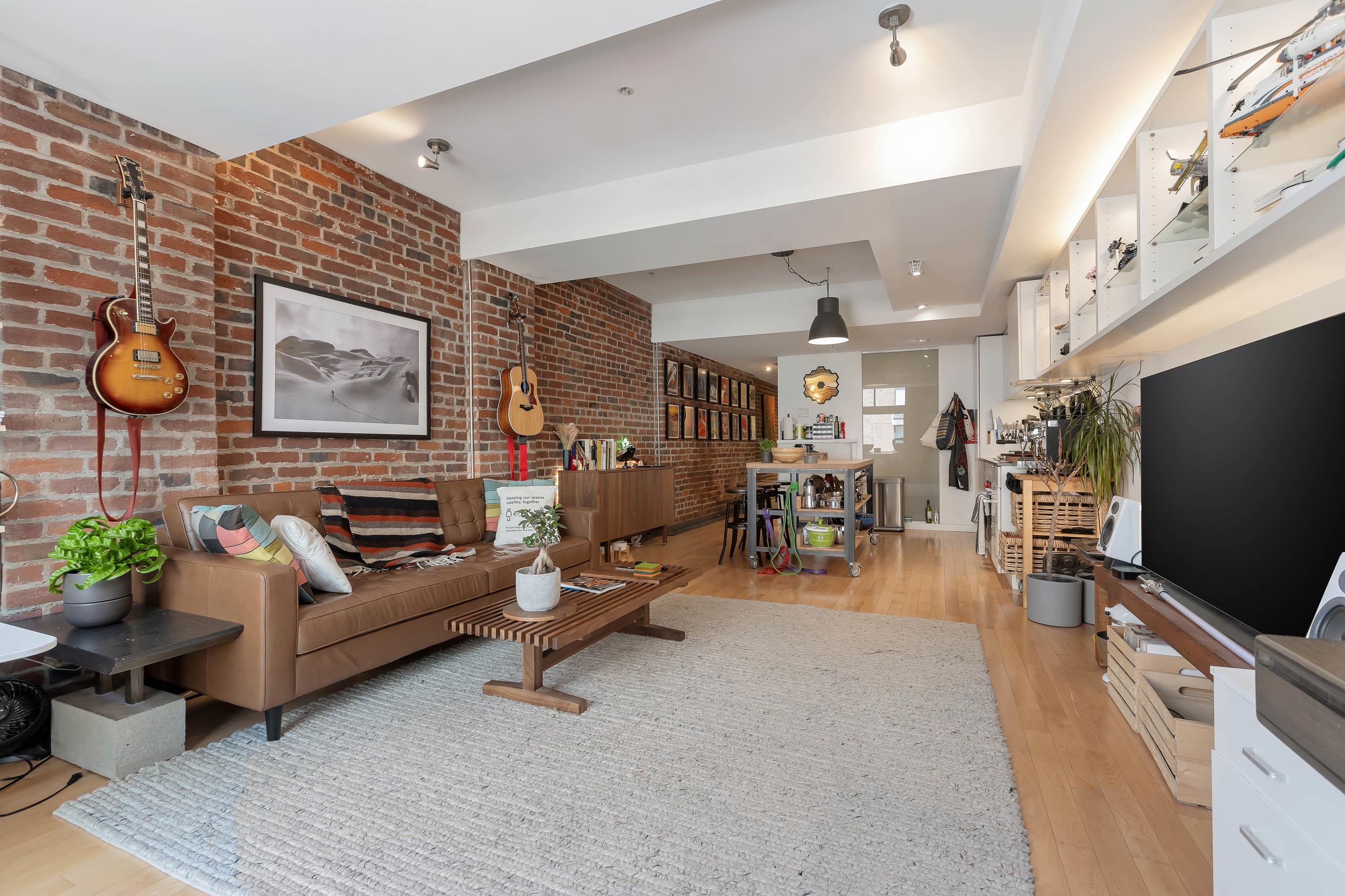 Property Photo: 12 Water Street 310 BC V6B 1A5