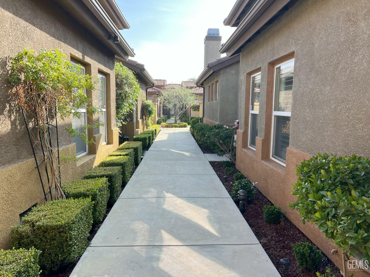 Property Photo: 8701 Maggiore Lane CA 93312