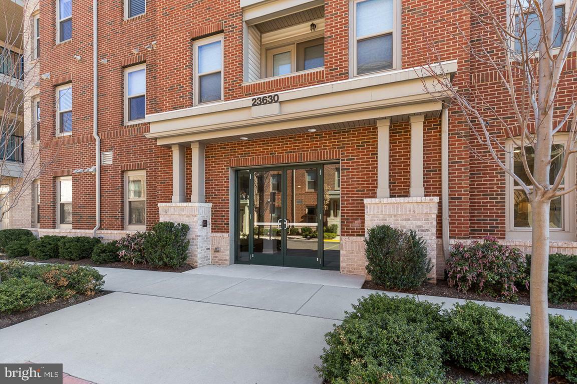 Property Photo: 23630 Havelock Walk Terrace 205 VA 20148