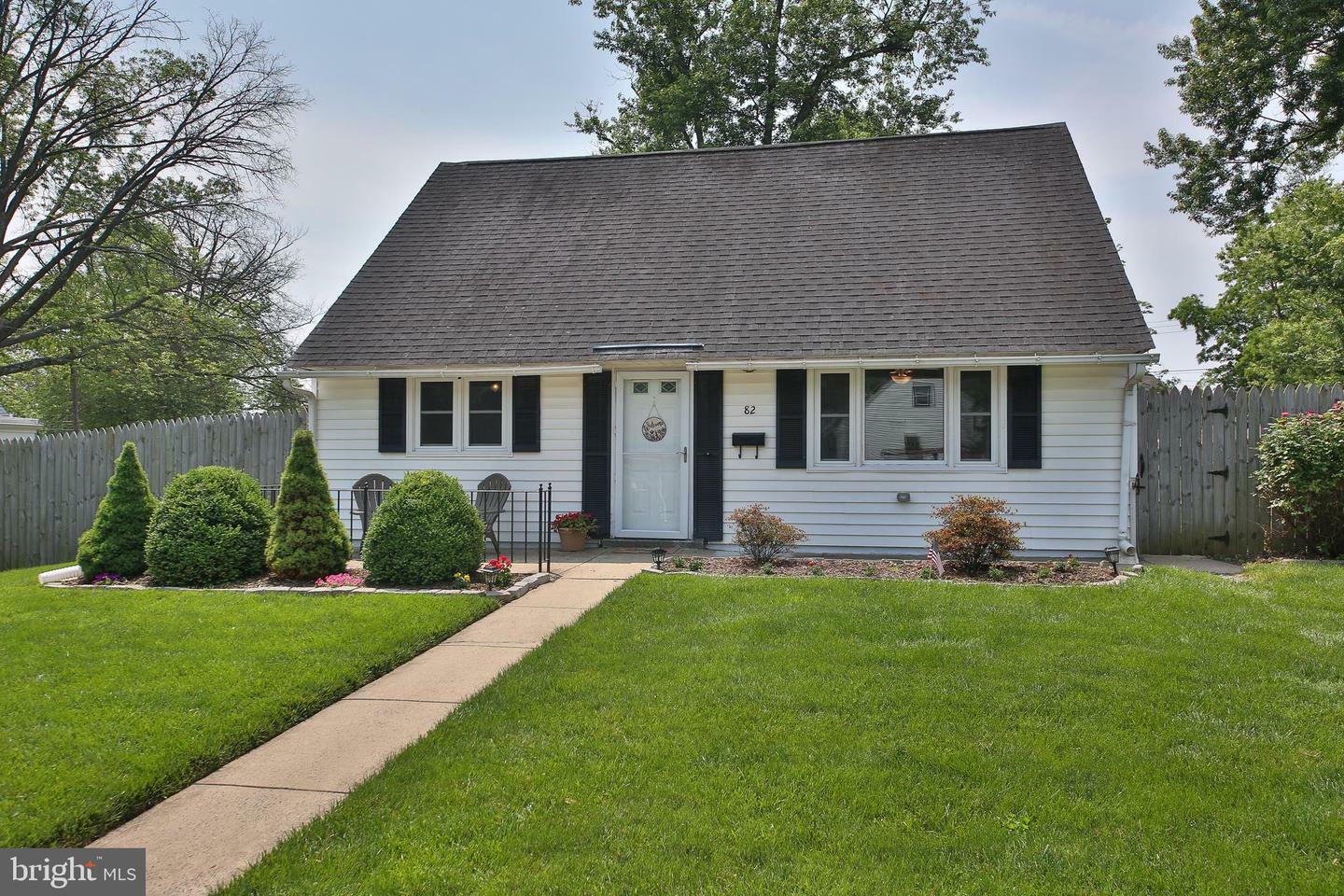 82 2nd Avenue  Phoenixville PA 19460 photo