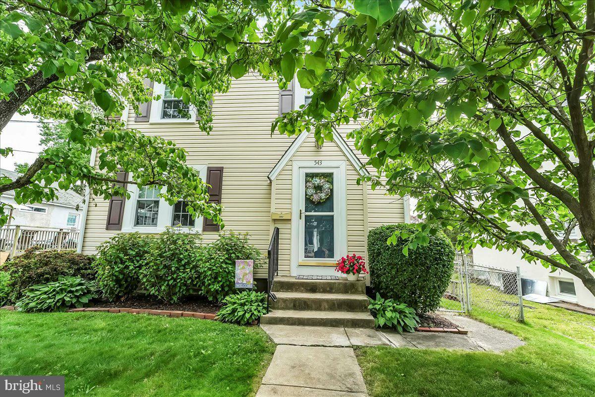 543 Sycamore Avenue  Folsom PA 19033 photo
