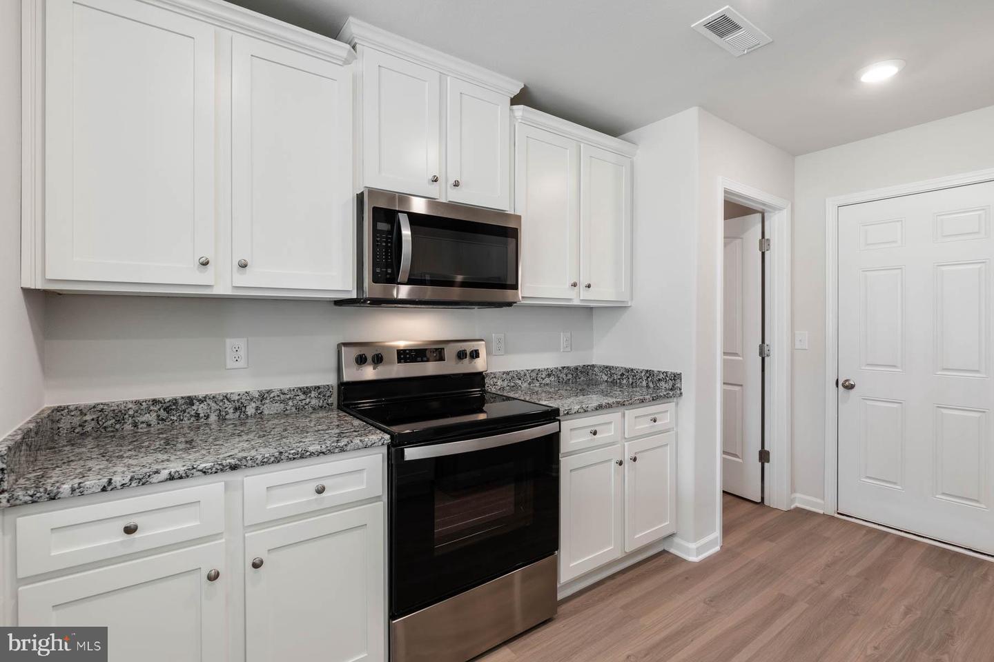 Property Photo: 17153 J Shelby Guss Way VA 22427