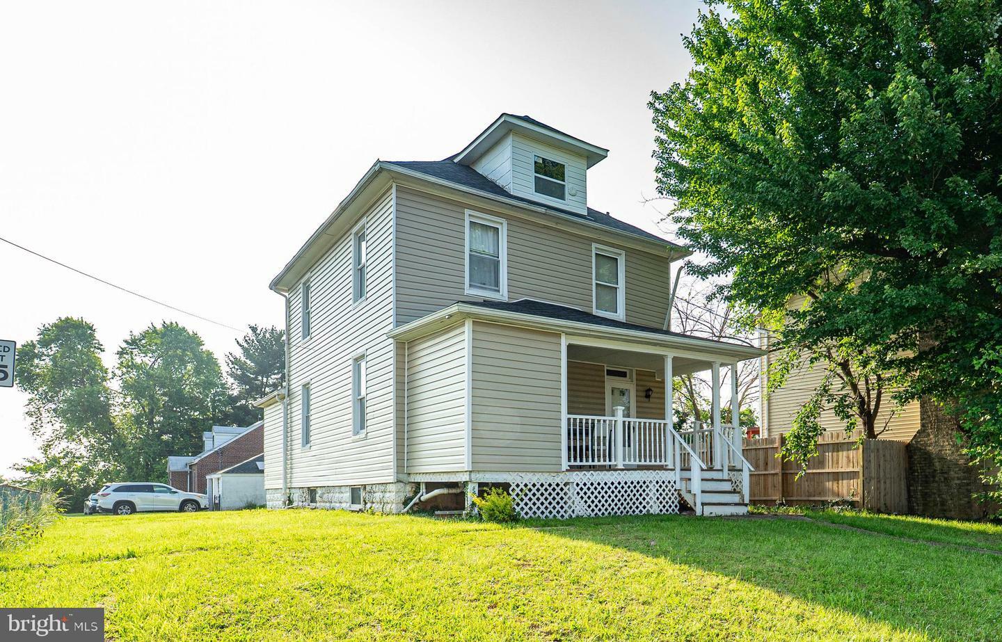 Property Photo: 5900 Hamilton MD 21237