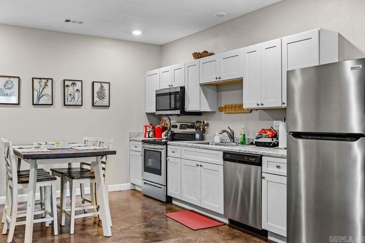 Property Photo: 1912 A5 Central Blvd AR 72619