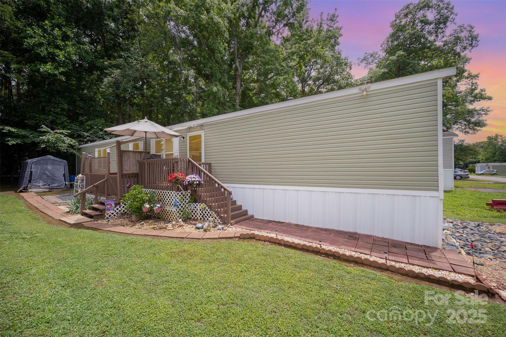 Property Photo: 251 Birch Tree Road SC 29710