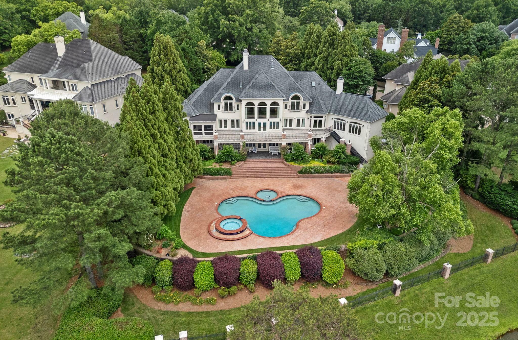 Property Photo:  8800 Covey Rise Court  NC 28226 