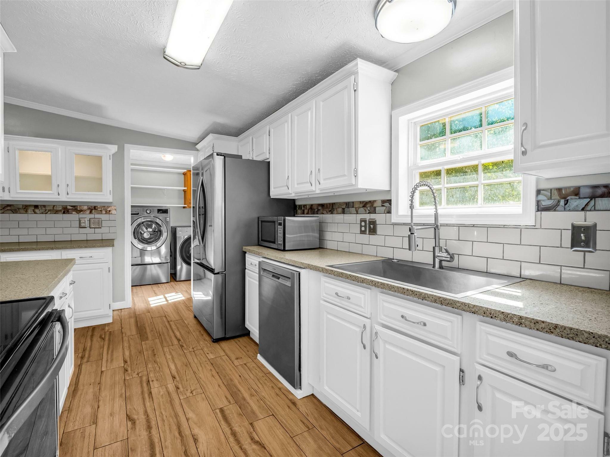 Property Photo: 2941 Nix Creek Road NC 28752