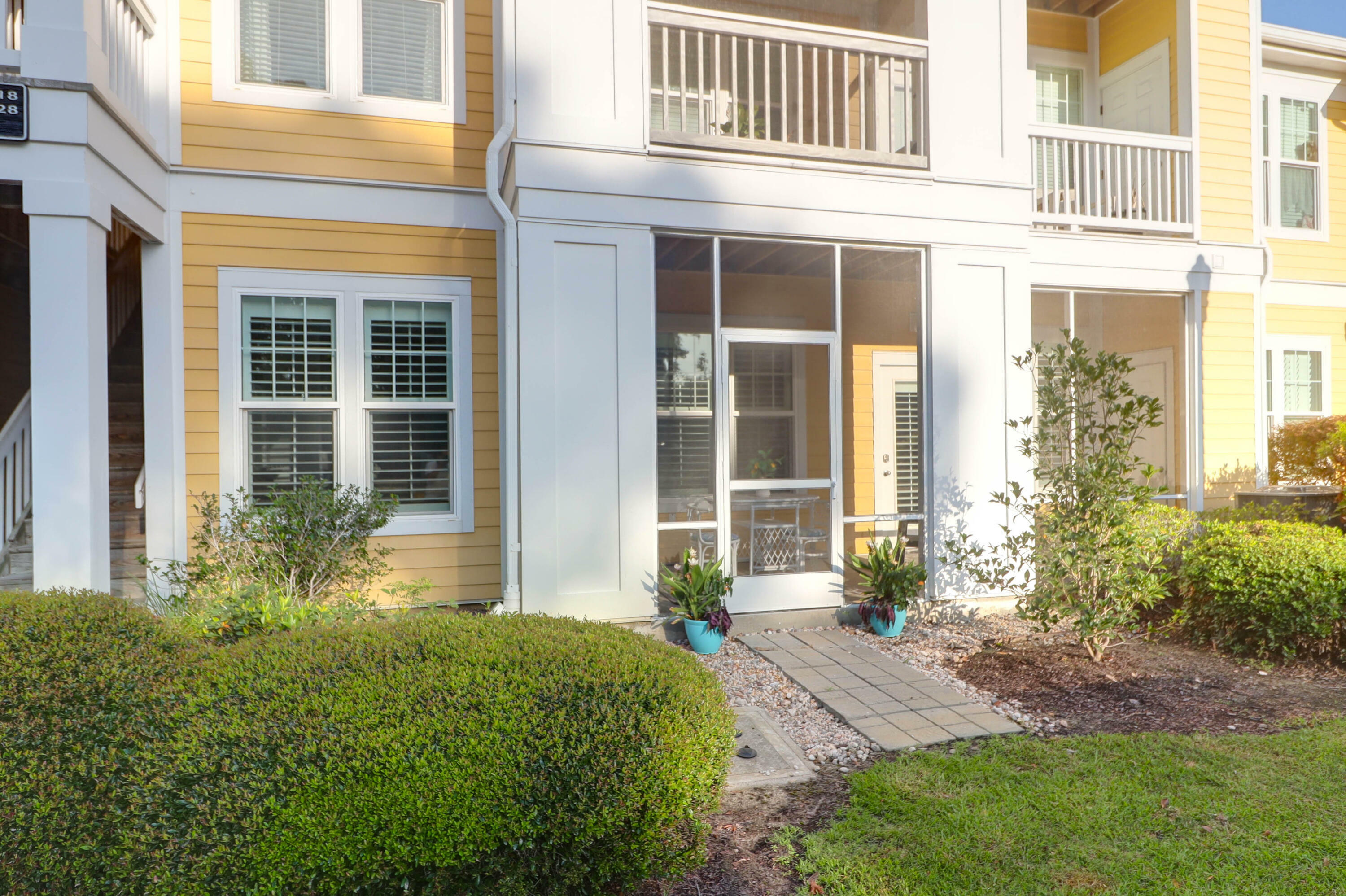 Property Photo:  1014 Rosewood Lane  SC 29464 