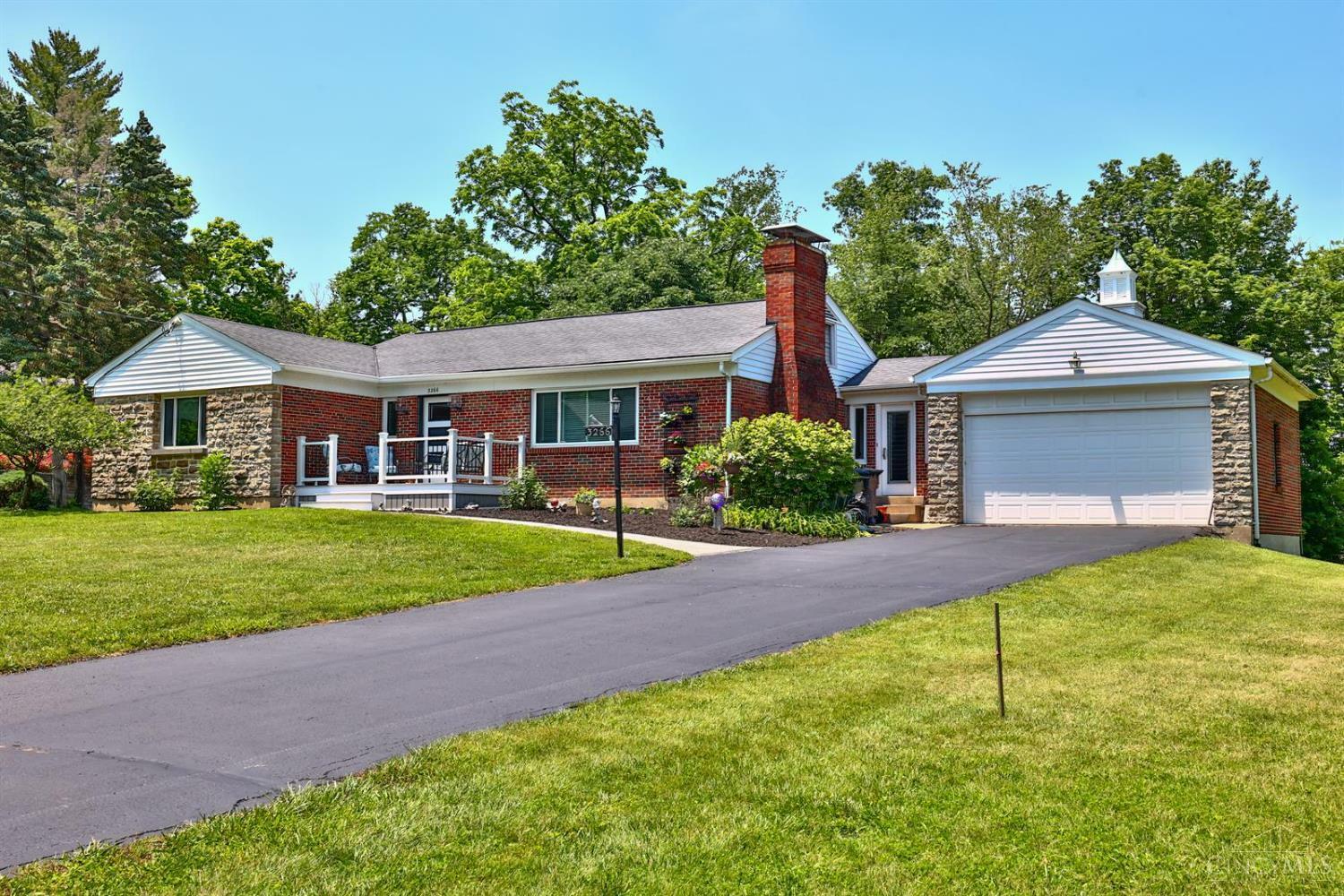Property Photo: 3266 South Woods Lane OH 45213