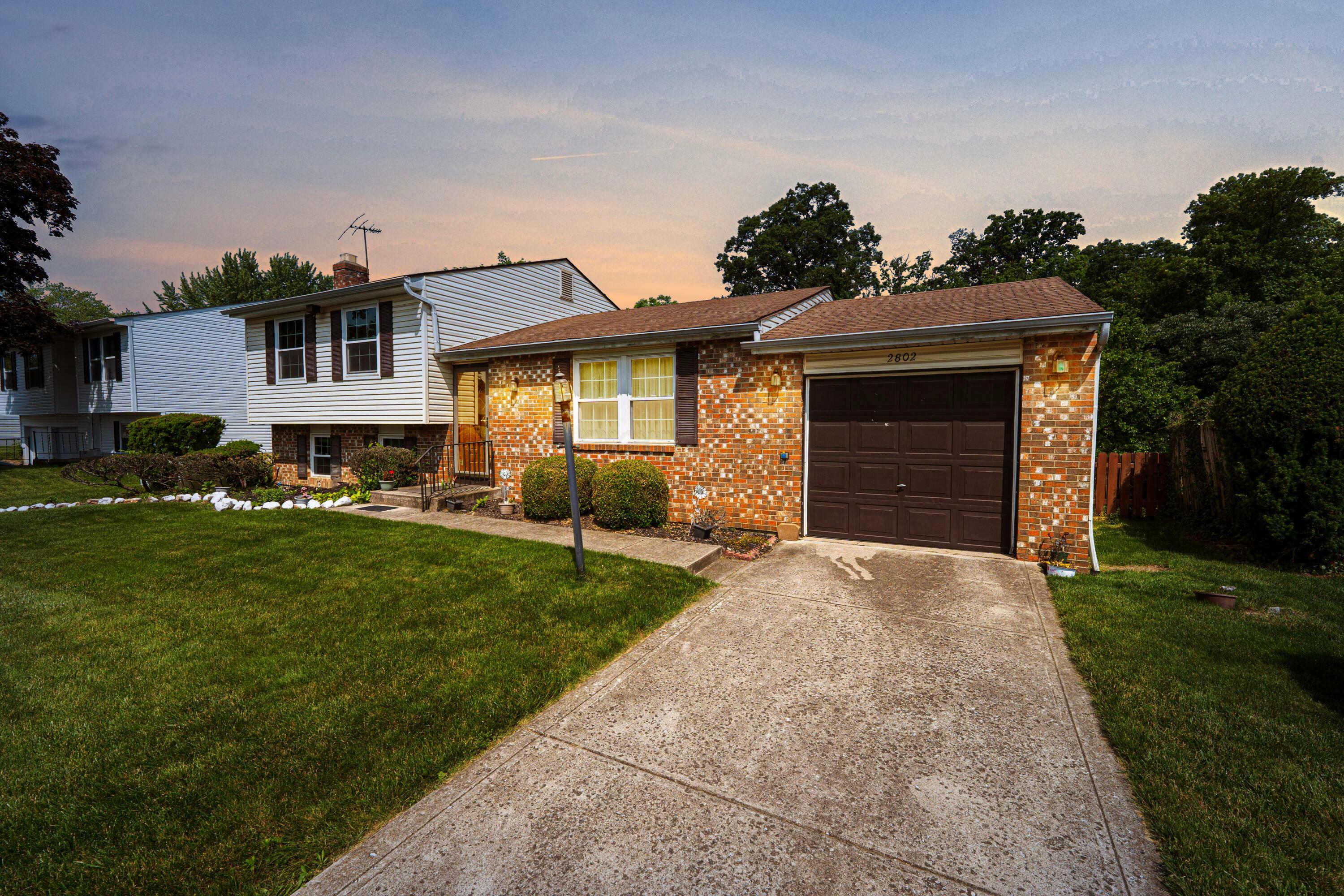 Property Photo: 2802 Vantage Point Drive OH 43224