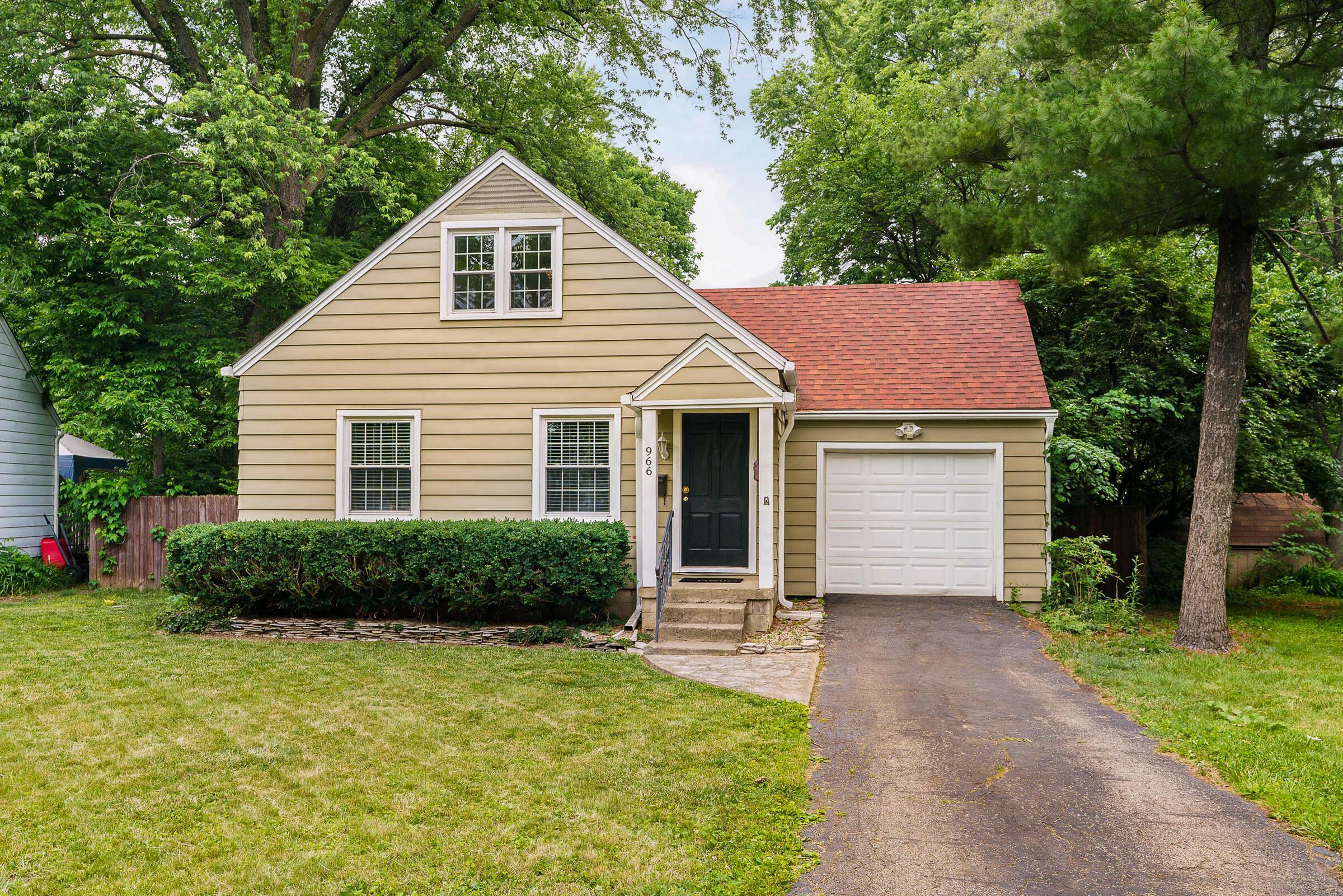 966 Chambers Circle  Columbus OH 43212 photo