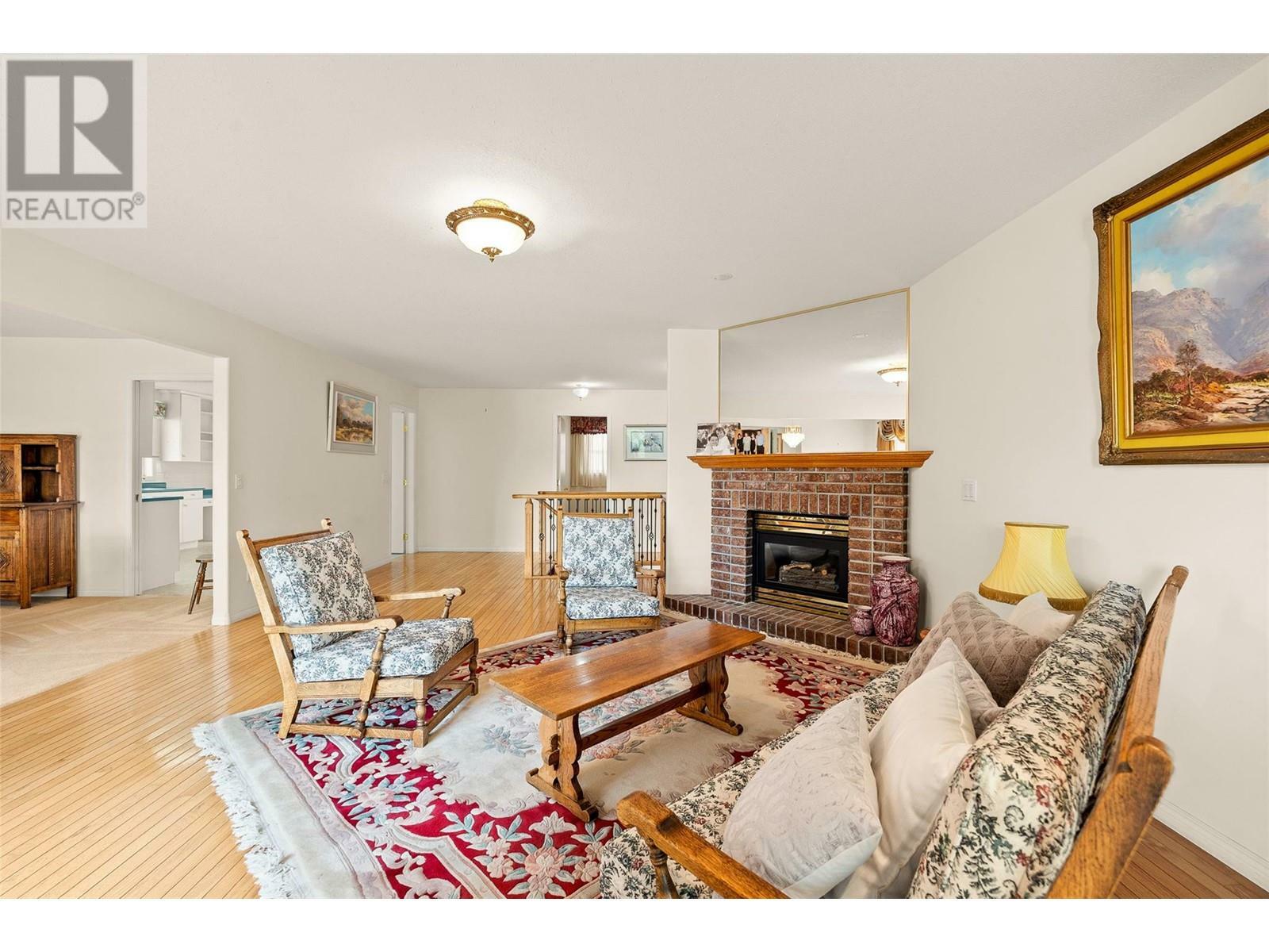 Property Photo: 1814 Lipsett Court BC V1V 1X3