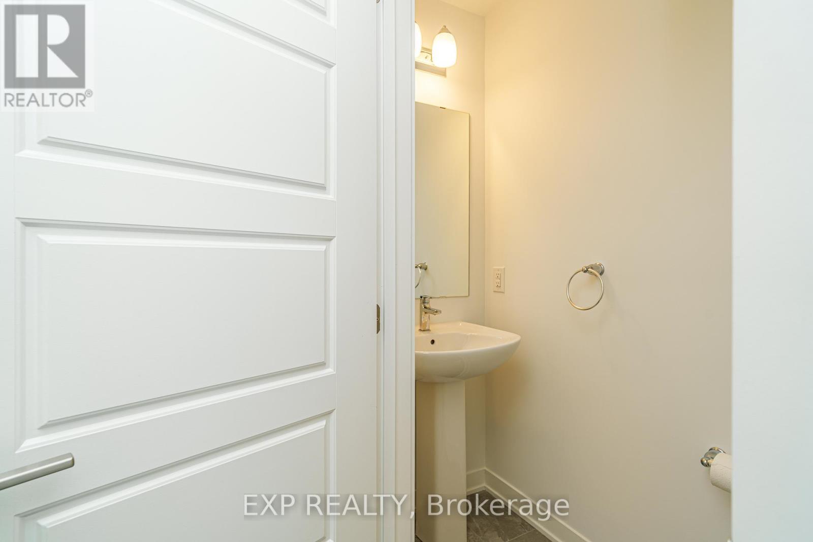 Property Photo: 51 Stitch Mews ON K0A 2Z0
