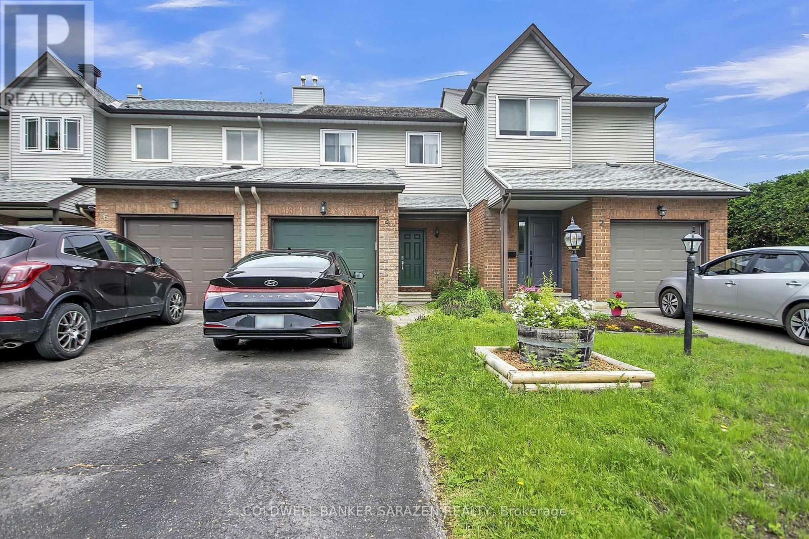 Photo de la propriété: 4 Armadale Crescent ON K2J 4A4